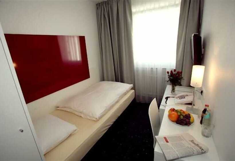 חדר סטנדרט יחיד, Admiral