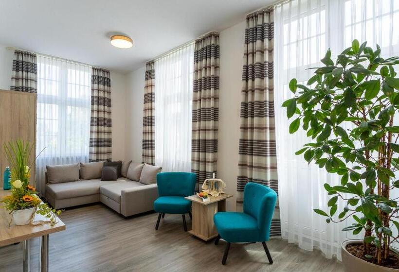 주니어 스위트, Badehof