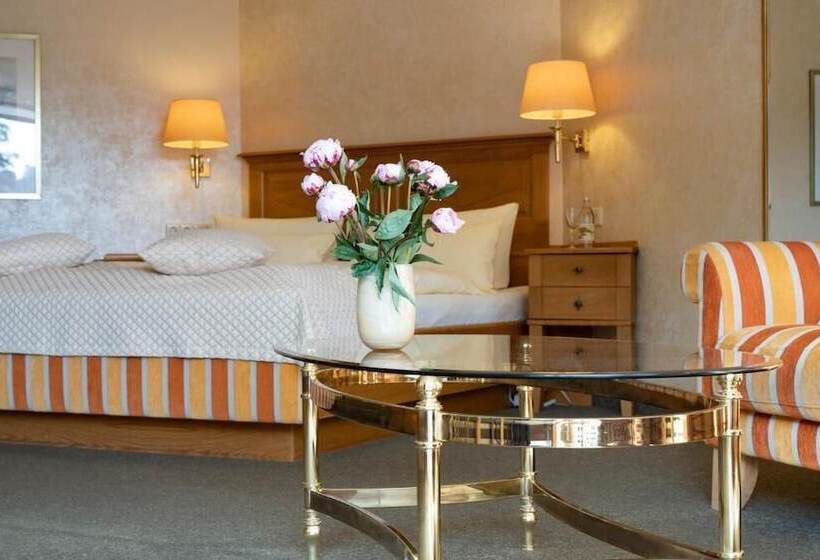 סוויטת ג'וניור, Deimann