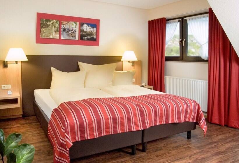 Номер Стандарт, Hauer