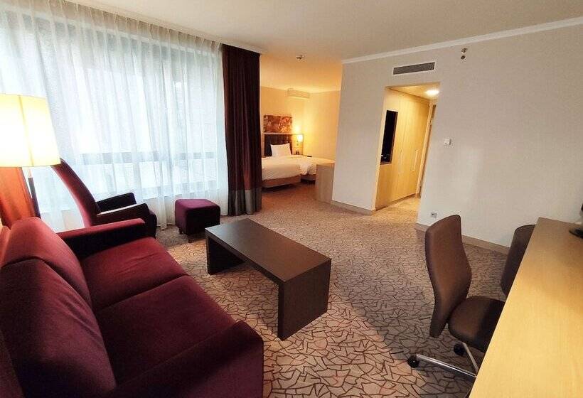 Полулюкс, Hilton Mainz