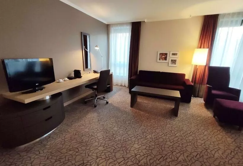سوییت جونیور, Hilton Mainz