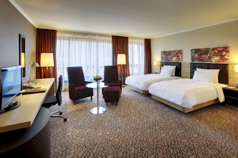Номер Deluxe, Hilton Mainz