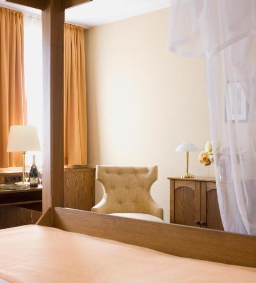 חדר סטנדרט, Lindenwirt