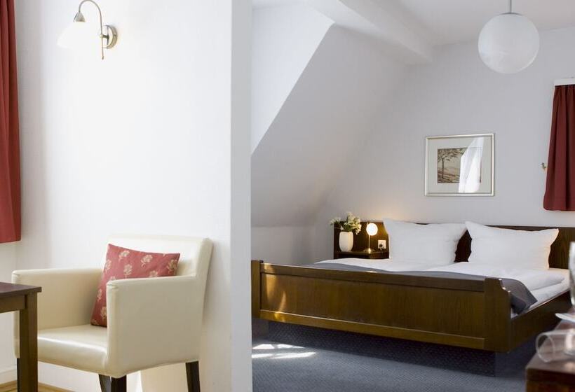 חדר קומפורט, Lindenwirt