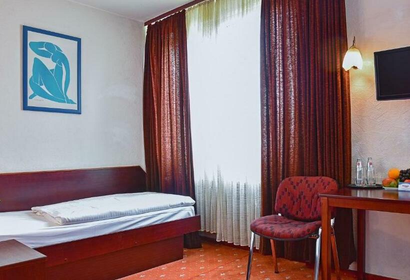 Номер Стандарт Индивидуальный, Mainbogen