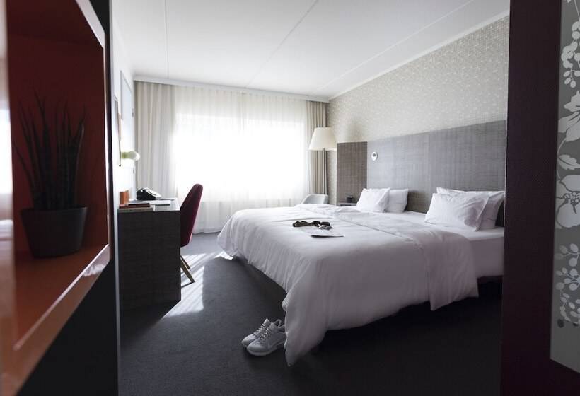 Номер Стандарт, Pentahotel Wiesbaden
