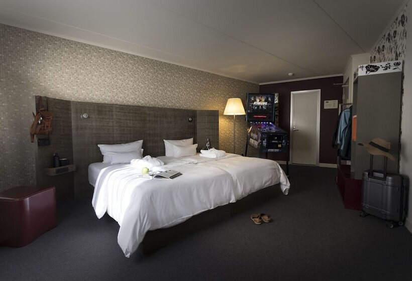 Полулюкс, Pentahotel Wiesbaden