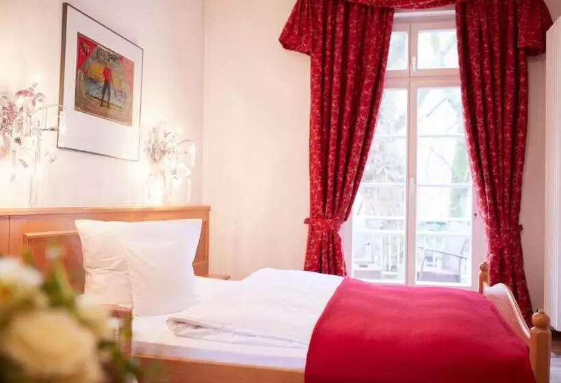 Standard Room, & Restaurant Grenzhof