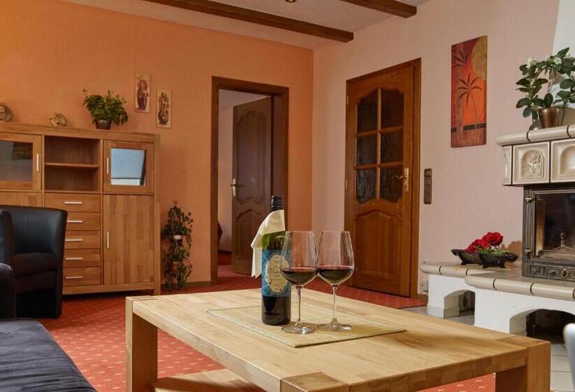 Апартаменты 1 Спальня, Restaurant Zum Schwan