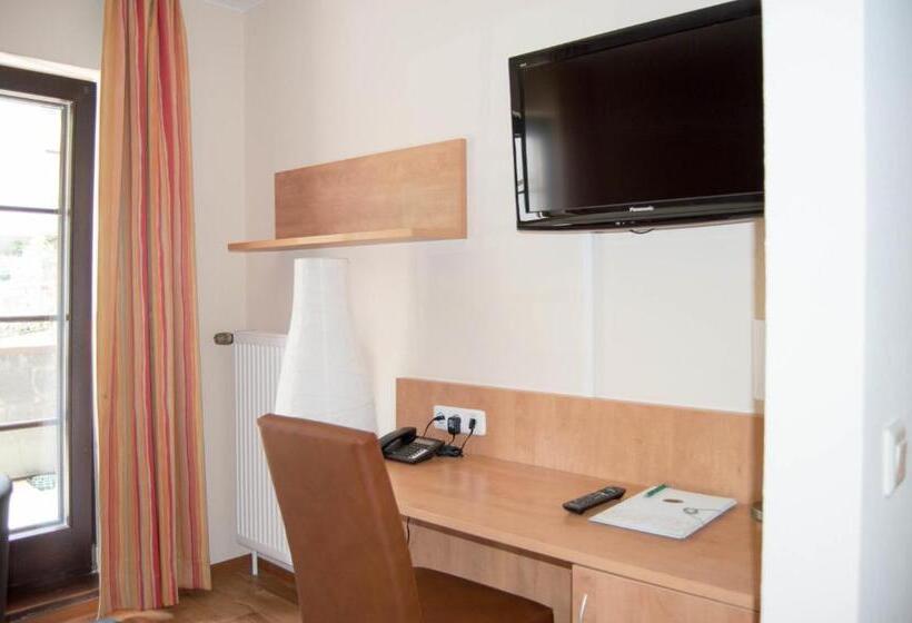 标准间, Restaurant Zum Schwan