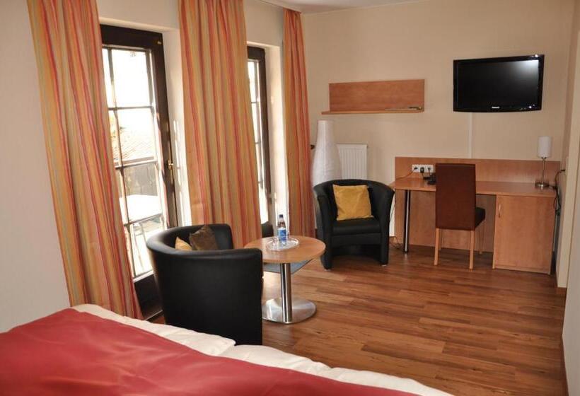 标准间, Restaurant Zum Schwan