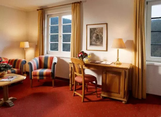 Standard Room, Und Restaurant Burg Schnellenberg