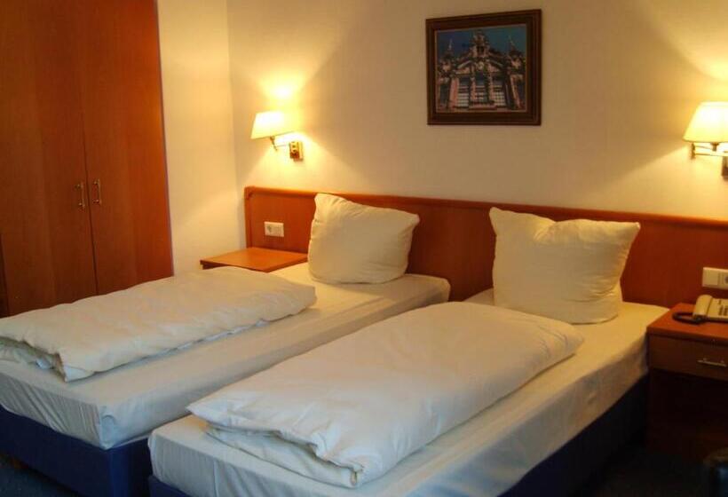 标准间, Vier Jahreszeiten