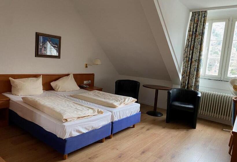 标准间, Vier Jahreszeiten