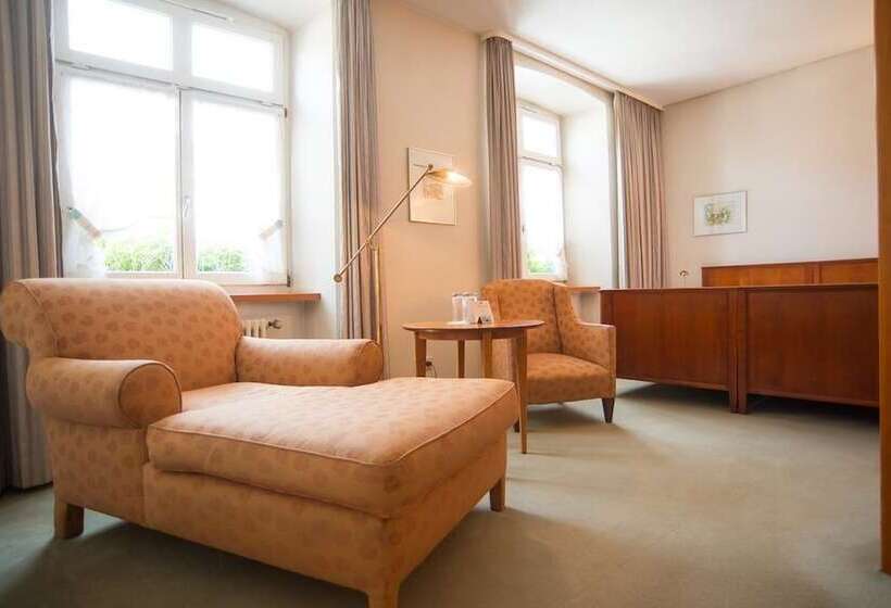 舒适型房间, Zum Roten Bären