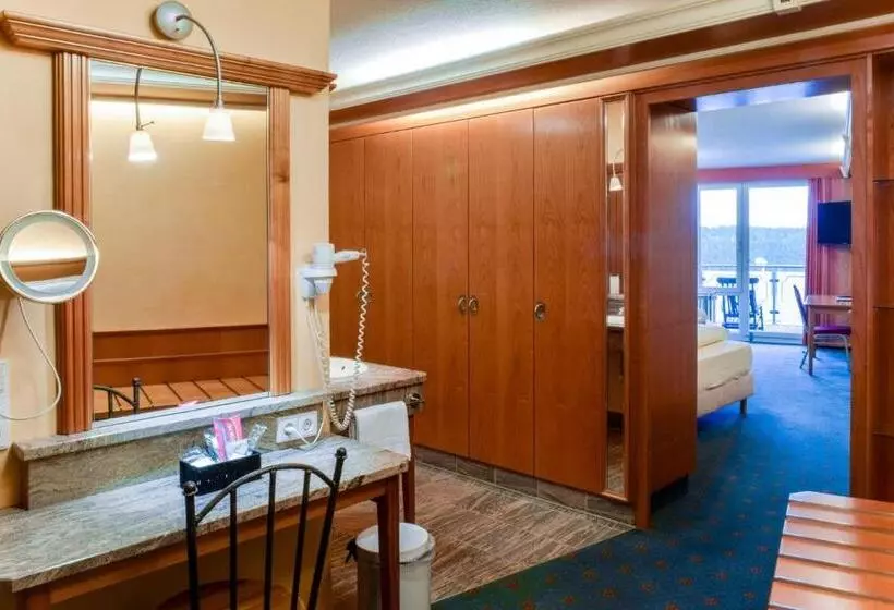 اتاق لوکس با بالکن, Vital  Und Wellnesshotel Albblick