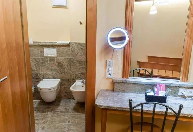 اتاق لوکس با بالکن, Vital  Und Wellnesshotel Albblick