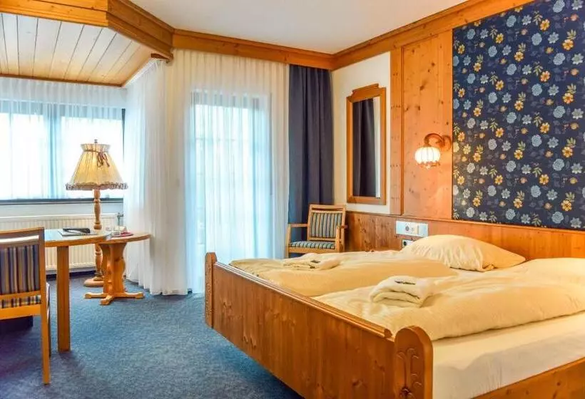 اتاق سوپریور با بالکن, Vital  Und Wellnesshotel Albblick