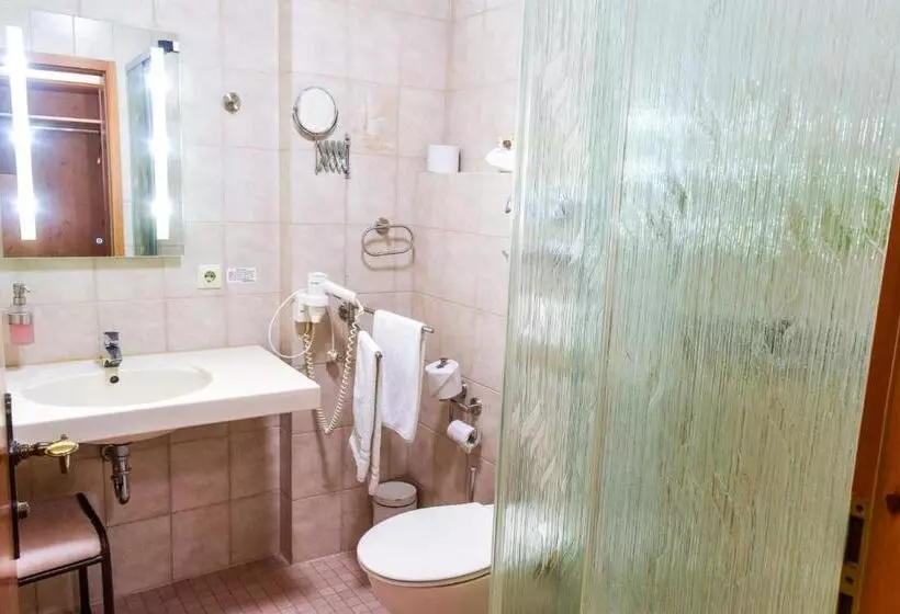 اتاق استاندارد با بالکن, Vital  Und Wellnesshotel Albblick