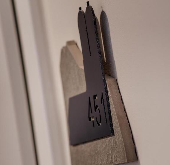 اتاق استاندارد یک نفره, Alpen Hotel München