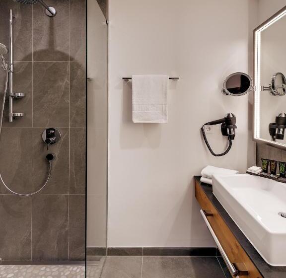 اتاق راحتی, Alpen Hotel München