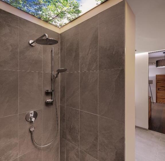 سوییت, Alpen Hotel München