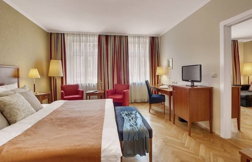 Классический Номер, Alpen Hotel München