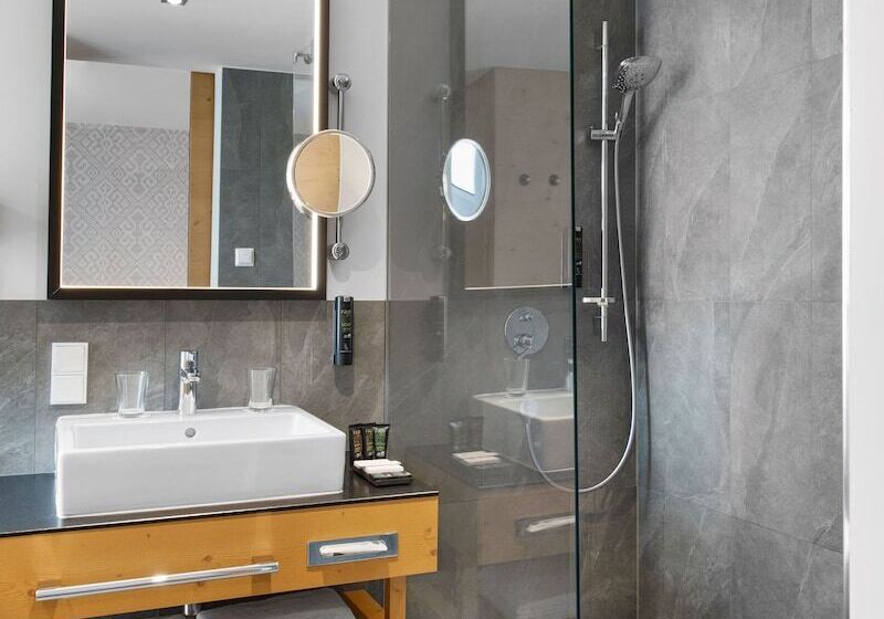 اتاق لوکس, Alpen Hotel München