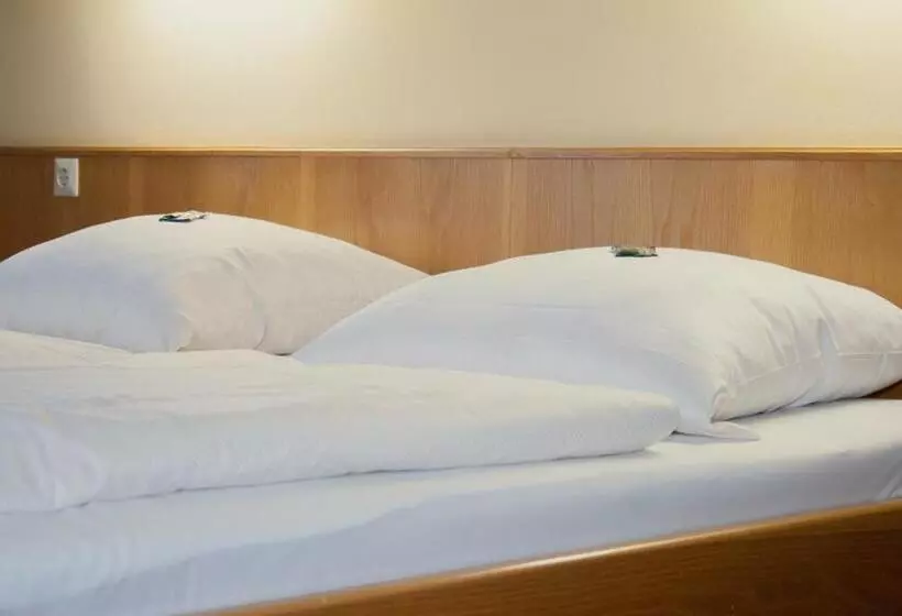 Chambre Economy, Am Regenbogen