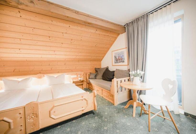 غرفة عائلية, Bavaria Bio