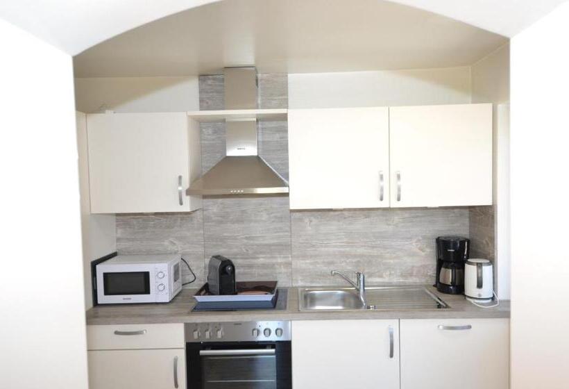 Dağ Manzaralı Junior Süiti, Cafe Fuggerhof