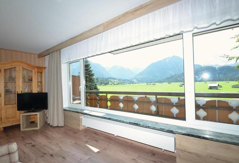 Dağ Manzaralı Junior Süiti, Cafe Fuggerhof