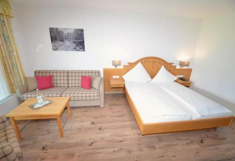 1 Bedroom Apartment with Views, Cafe Fuggerhof