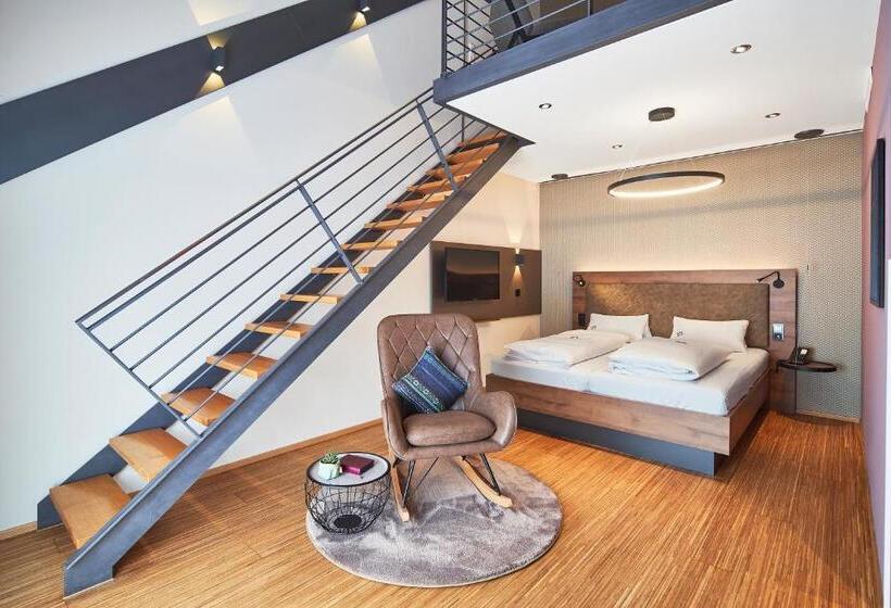 ドゥプレックスルーム, City Krone