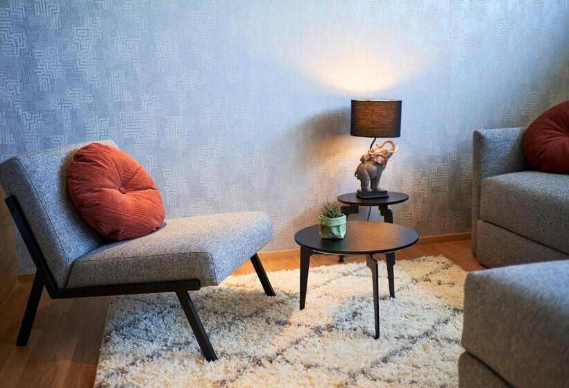 ドゥプレックスルーム, City Krone