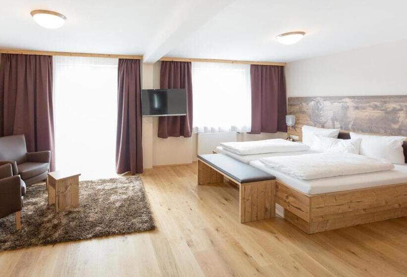 スーペリアージュニアスイート, Dirsch Wellness & Spa Resort