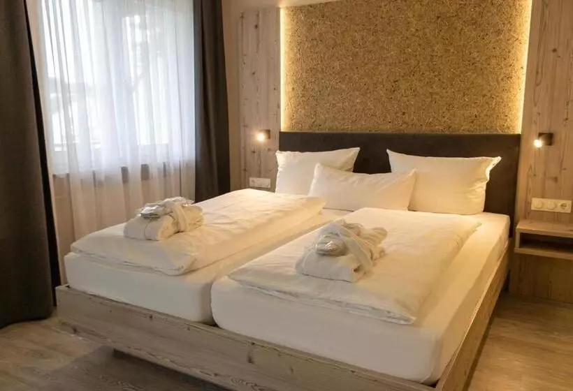 Suíte Júnior Deluxe, Dirsch Wellness & Spa Resort