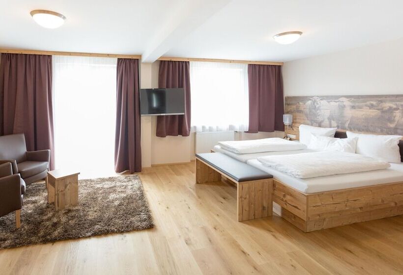 スーペリアージュニアスイート, Dirsch Wellness & Spa Resort