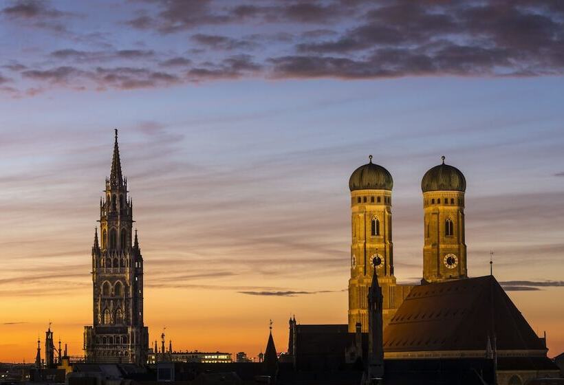 غرفة بريميوم مطلة على المدينة, Holiday Inn Munich City Centre, An Ihg