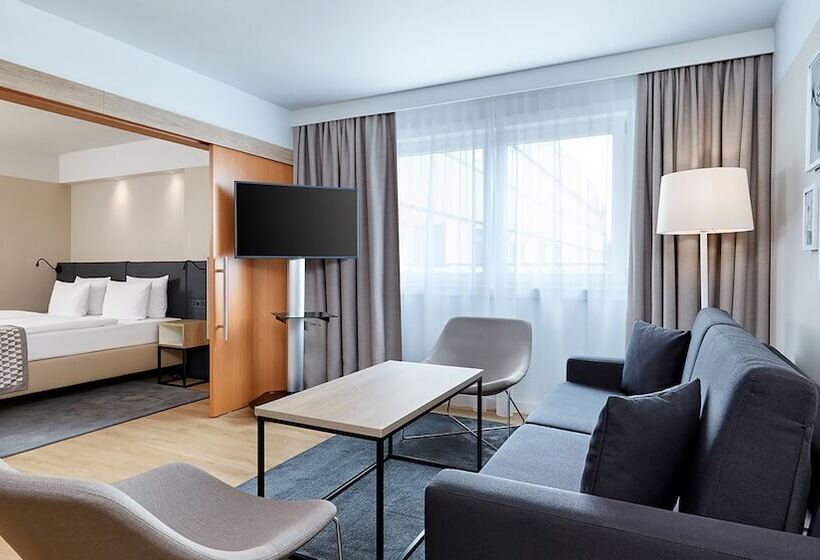 غرفة قياسية لذوى الاحتياجات الخاصة, Holiday Inn Munich City Centre, An Ihg