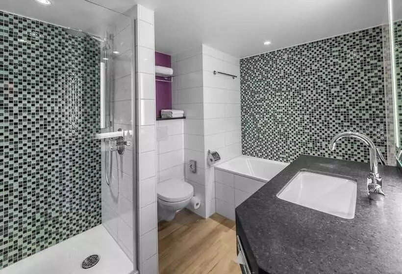 اتاق پرمیوم, Holiday Inn Munich City Centre By Ihg