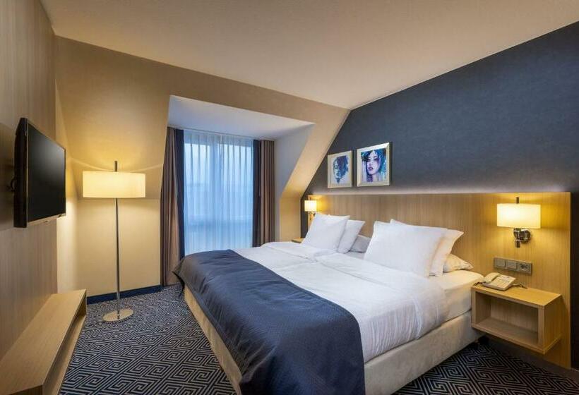 Люкс, Maritim Hotel Würzburg