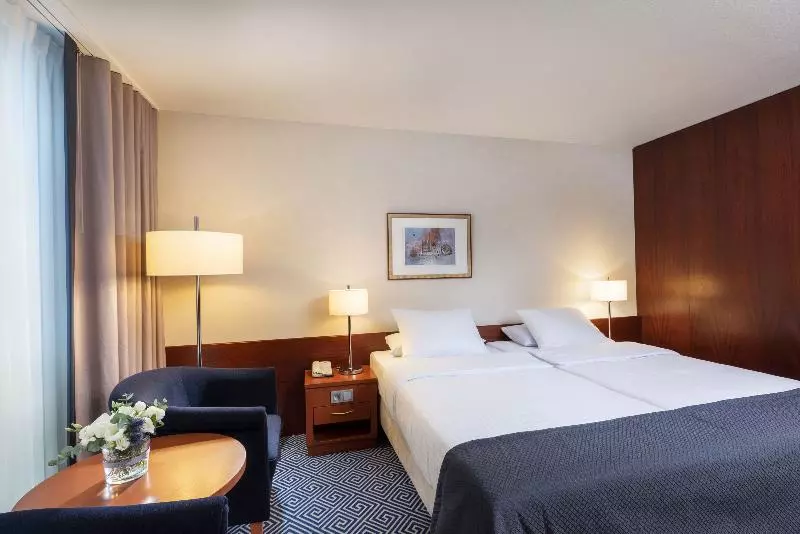 スタンダードルーム, Maritim Hotel Würzburg