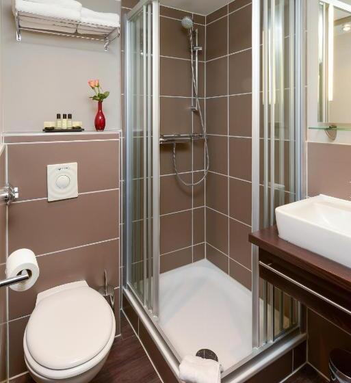 Quarto Triplo Estandar, Munich City