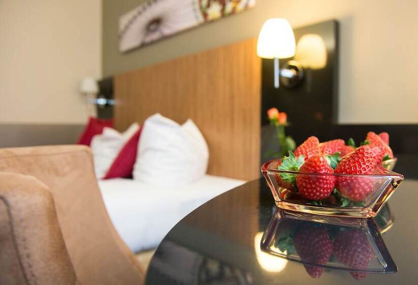 Quarto Estandar Individual, Munich City