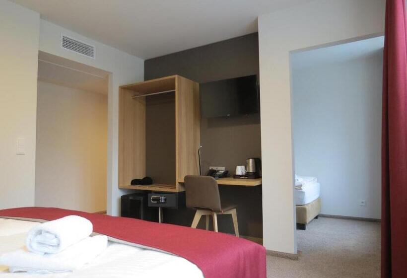 标准三人间, Neuthor