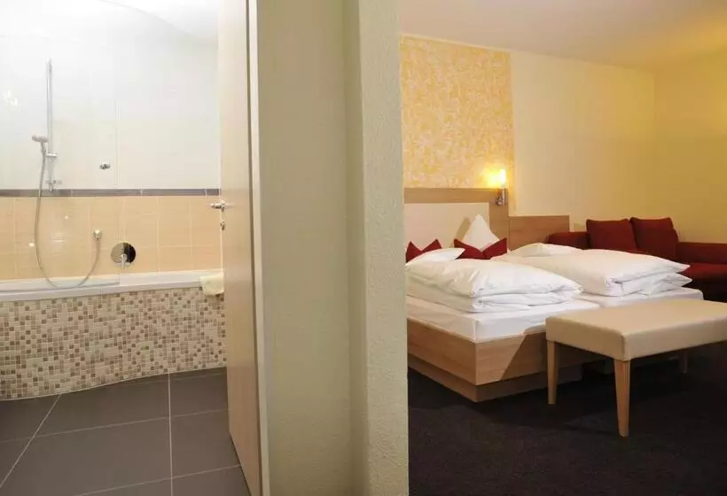 コンフォートルーム, Posthotel Traube