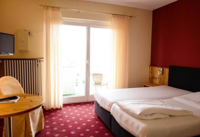 バルコニー付きスタンダードルーム, Restaurant Sennerbad