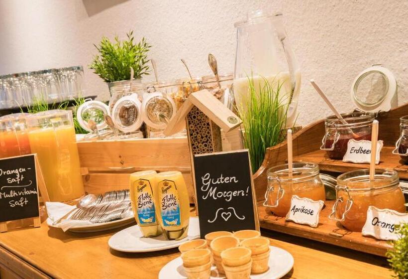 Номер Стандарт Индивидуальный с Балконом, Ruhpoldinger Hof